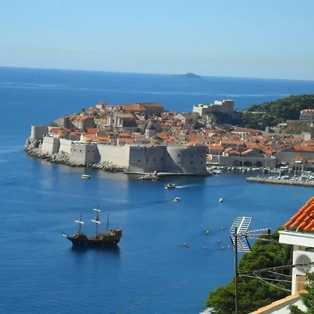 Golden View アパート ドゥブロブニク